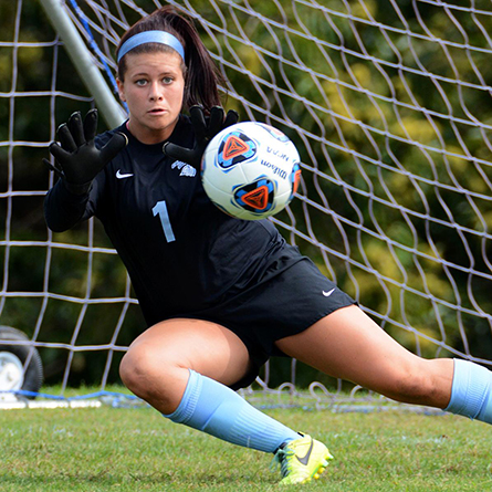 Goalie Bryanna Montalvo ’18 makes a save. 