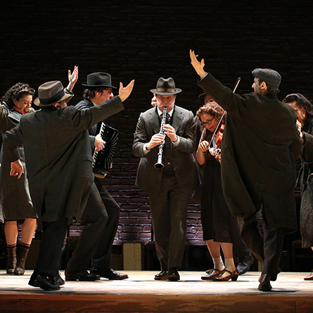 Professor David Dorfman ’81 makes Broadway debut