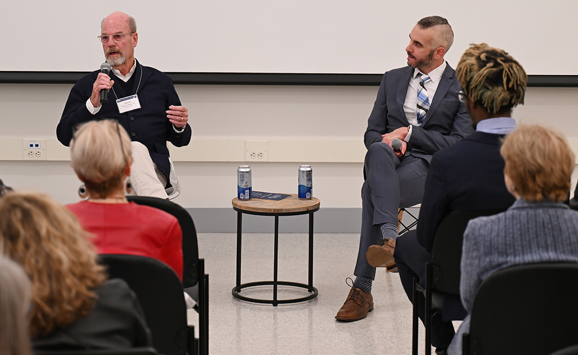 Screenwriter, television producer and emeritus trustee Kevin Wade ’76 and Professor Ross Morin discuss “Respecting the Audience” in the Stark Center