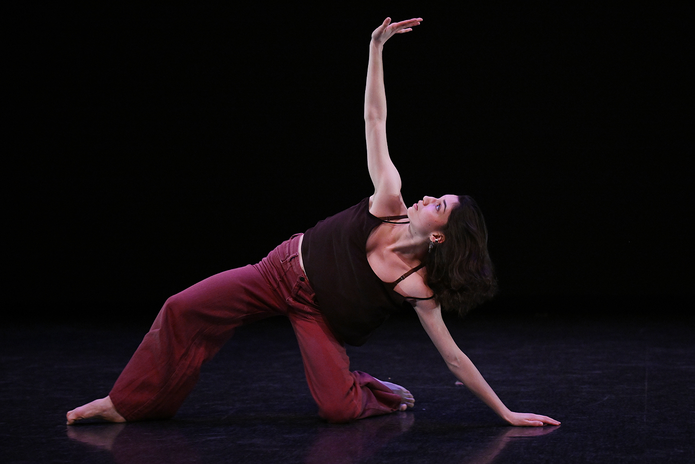 A solo dance student performs.