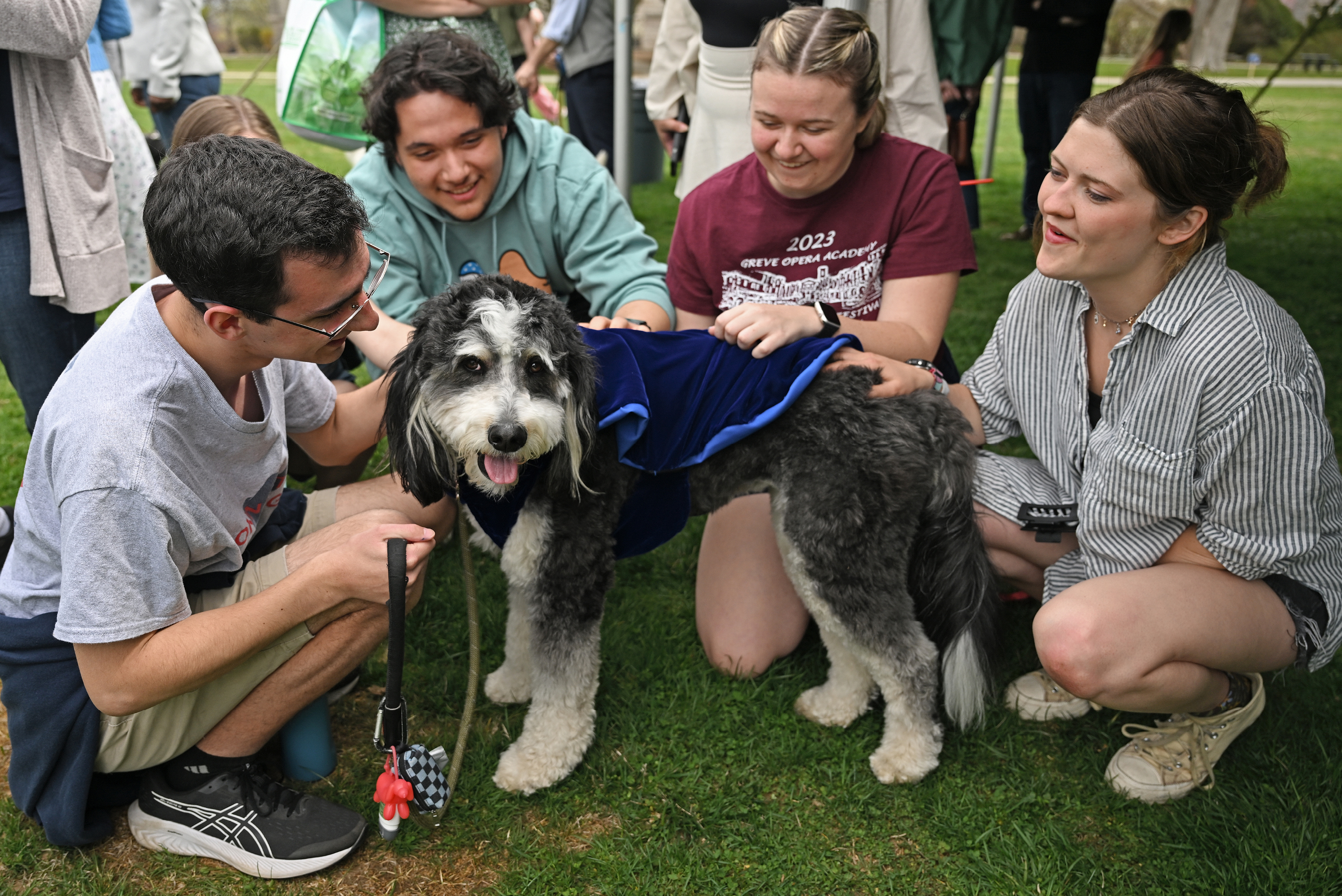 Students pet First Dog Koda at the first Indoguration