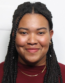 A portrait of Sydney Lamb '21